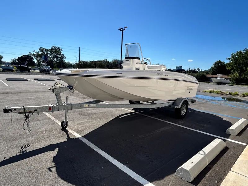 Slide: The Image of Bayliner T18LE 2025 - 8