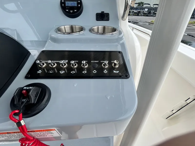 Slide: The Image of Bayliner Trophy 22CC 2026 - 16