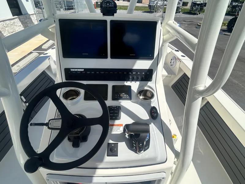 Slide: The Image of Pathfinder 2500 Hybrid 2025 - 21