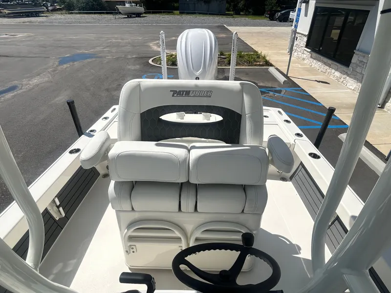 Slide: The Image of Pathfinder 2500 Hybrid 2025 - 25