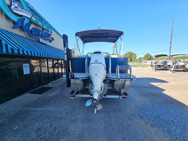 Slide: The Image of Silver Wave 2410 SW5 RLP 2020 - 9