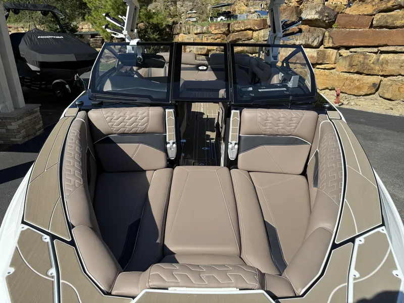 Slide: The Image of Centurion Ri245 2026 - 16