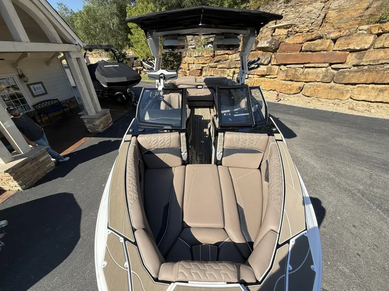 Slide: The Image of Centurion Ri245 2026 - 27