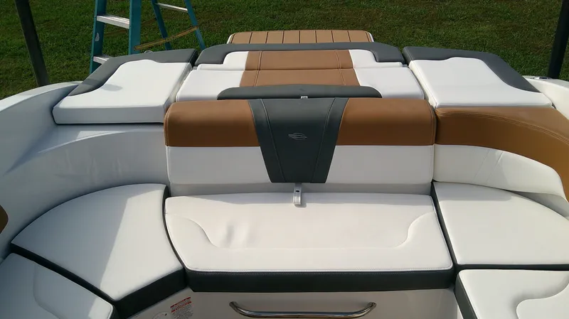 Slide: The Image of Chaparral 23 SSi 2026 - 10