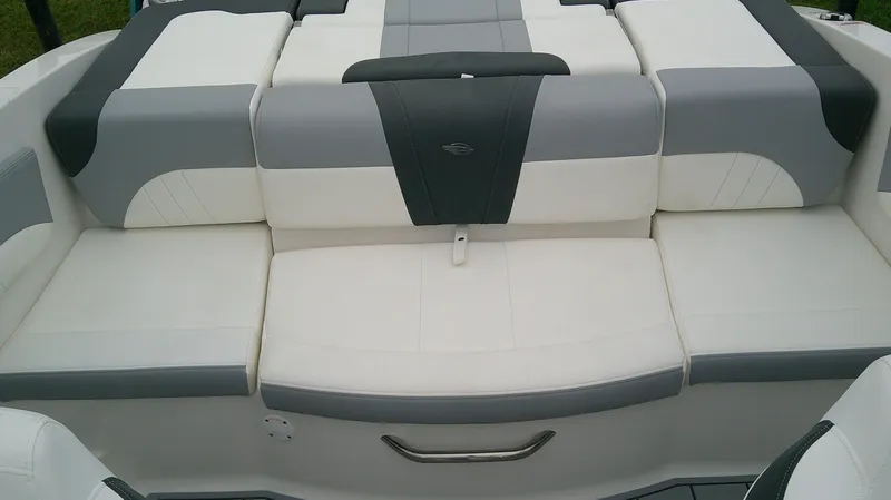 Slide: The Image of Chaparral 21 SSi 2026 - 10