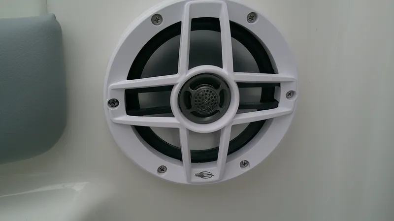 Slide: The Image of Chaparral 21 SSi 2026 - 11