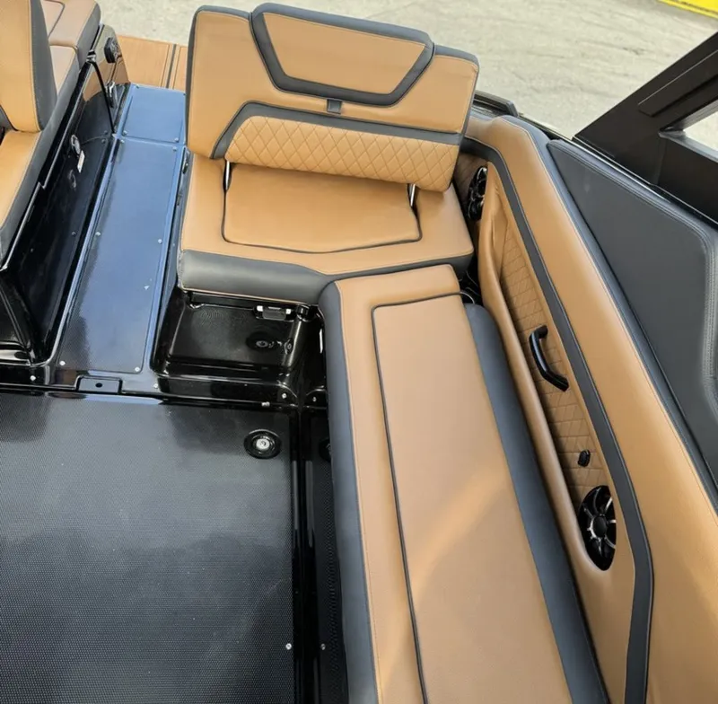 Slide: The Image of Yamaha 275SD 2026 - 12