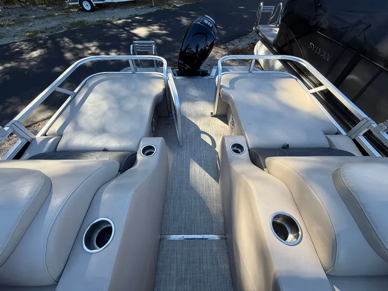 Slide: The Image of Tahoe LTZ 2485 2018 - 11