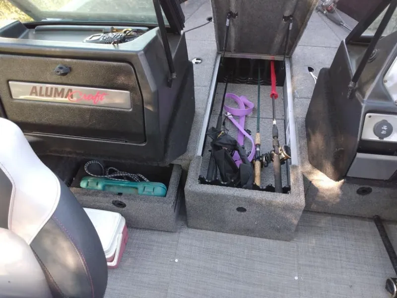 Slide: The Image of Alumacraft Competitor 175 2023 - 13