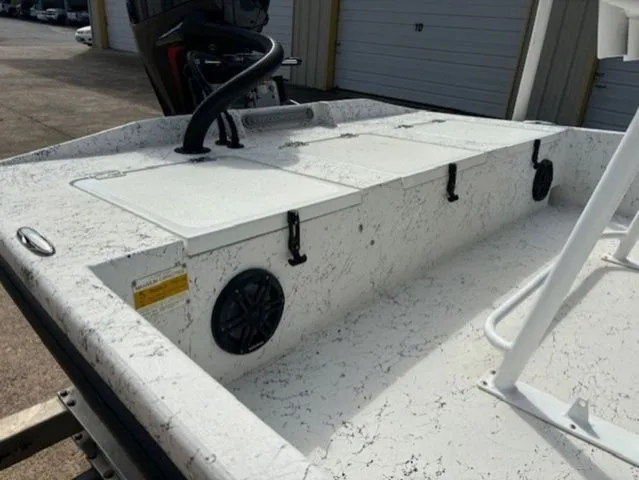 Slide: The Image of Freedom Boats 18' Patriot 2024 - 6