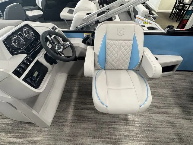 Slide: The Image of Godfrey SW 2286 QS 2025 - 10