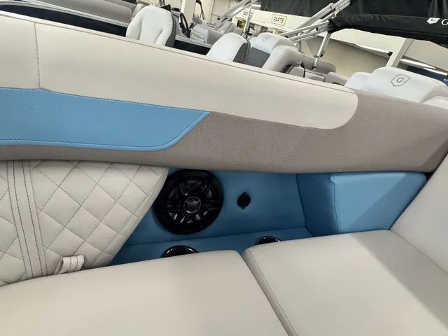 Slide: The Image of Godfrey SW 2286 QS 2025 - 7