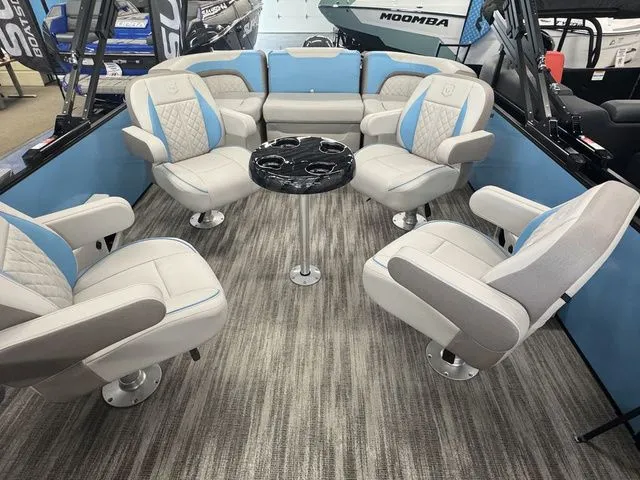 Slide: The Image of Godfrey SW 2286 QS 2025 - 9