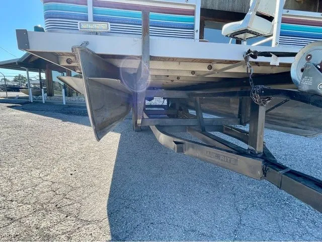 Slide: The Image of Lowe Fish'n Fun 201 1994 - 14