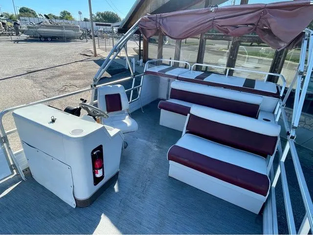 Slide: The Image of Lowe Fish'n Fun 201 1994 - 6