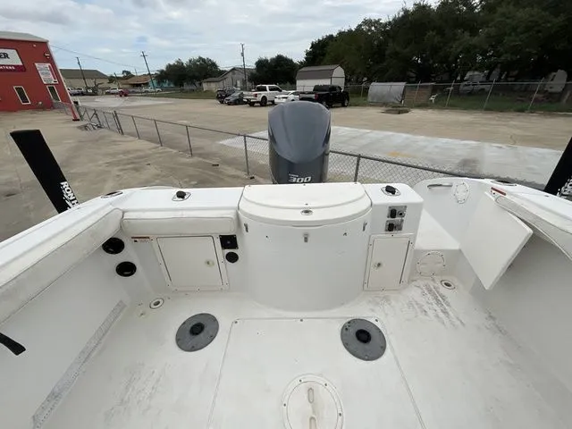 Slide: The Image of Seaswirl 2301 CC Striper 2005 - 13