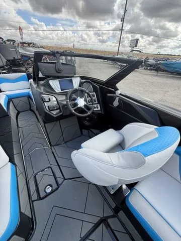 Slide: The Image of Supreme S220 2026 - 11