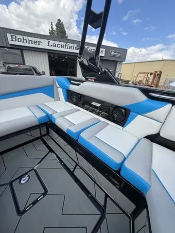 Slide: The Image of Supreme S220 2026 - 9