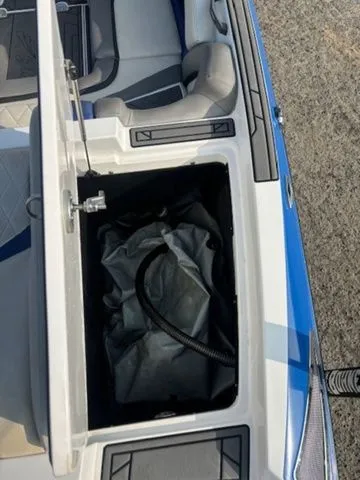 Slide: The Image of Tigé RZ2 2016 - 11