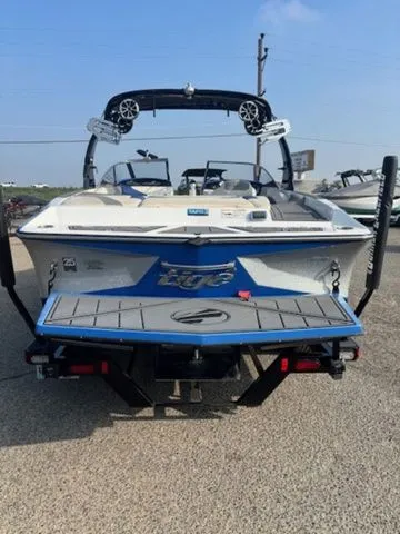 Slide: The Image of Tigé RZ2 2016 - 5