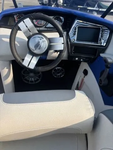 Slide: The Image of Tigé RZ2 2016 - 7