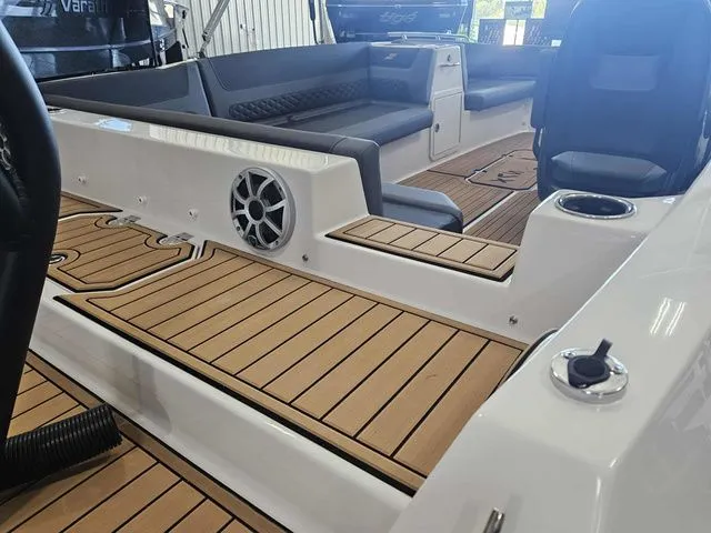 Slide: The Image of Starcraft SVX 211 OB 2026 - 4