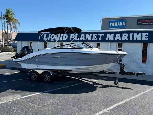 The Image of Sea Ray SPX 210 Outboard 2026 - 1