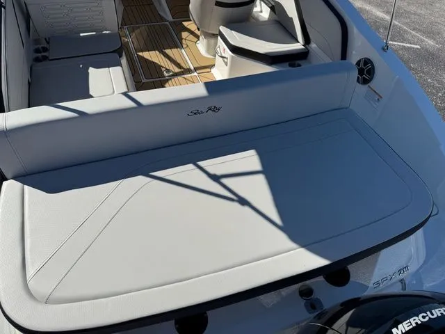 Slide: The Image of Sea Ray SPX 210 Outboard 2026 - 8