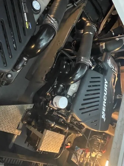 Slide: The Image of Sea Ray Sundancer 370 1998 - 43