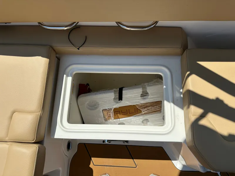 Slide: The Image of Bayliner D22I 2025 - 18