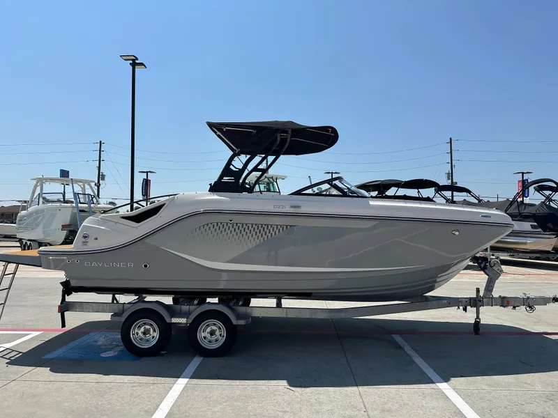 Slide: The Image of Bayliner D22I 2025 - 8