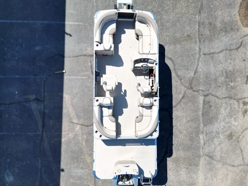 Slide: The Image of Tahoe LTZ QL21T 2024 - 12