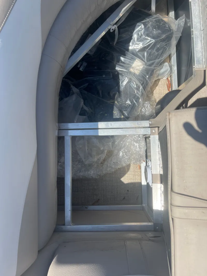 Slide: The Image of Tahoe LTZ QL21T 2024 - 17