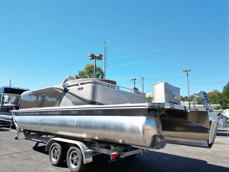 Slide: The Image of Tahoe LTZ QL21T 2024 - 8