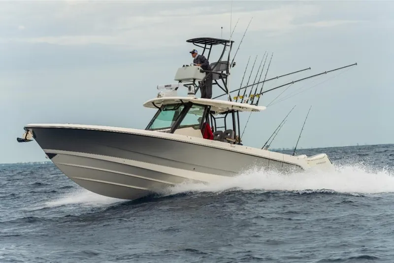 Slide: The Image of 2023-Boston-Whaler-360-Outrage-MarineMax - 195