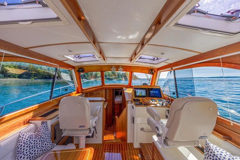 Slide: The Image of Luxurious interior of 2009 Hinckley Talaria 44 MY yacht with scenic ocean view. - 29
