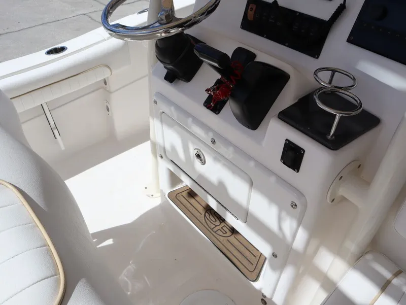 Slide: The Image of Sea Fox 249 Avenger 2014 - 10