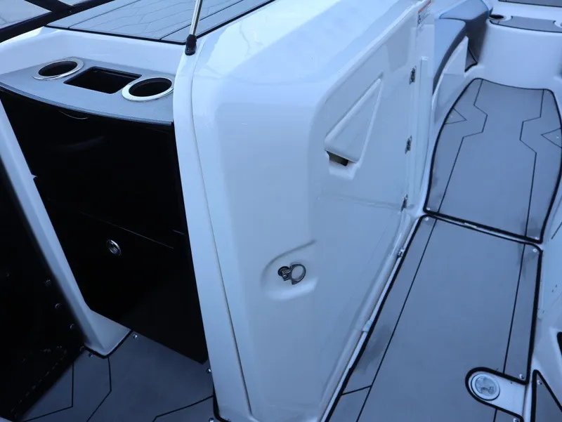 Slide: The Image of Yamaha 252XE 2021 - 18