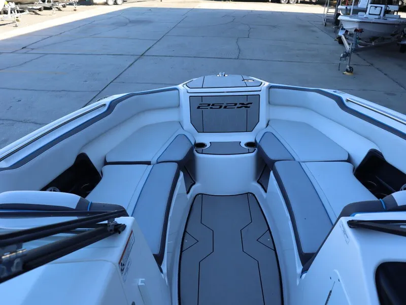 Slide: The Image of Yamaha 252XE 2021 - 19