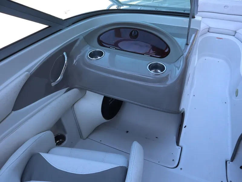 Slide: The Image of Crownline Boats LS 210 2009 - 10