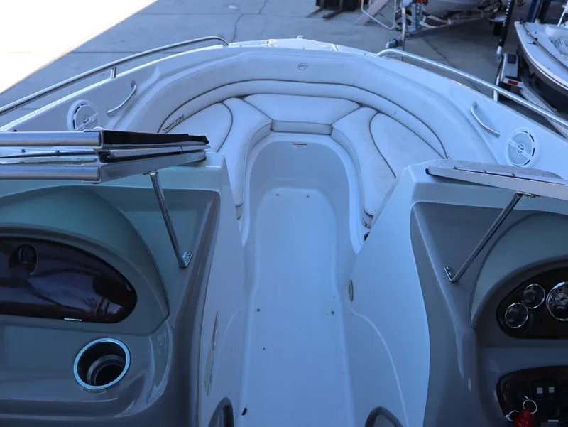 Slide: The Image of Crownline Boats LS 210 2009 - 11