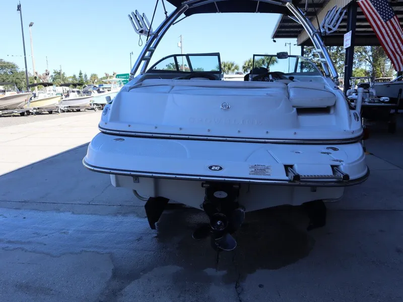 Slide: The Image of Crownline Boats LS 210 2009 - 4