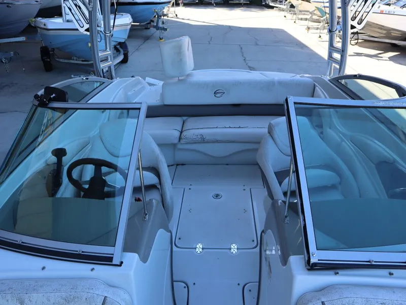 Slide: The Image of Crownline Boats LS 210 2009 - 8