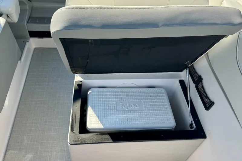 Slide: The Image of 2022 Regal 26 XO - 20