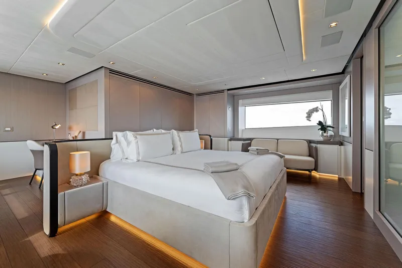 Slide: The Image of Mangusta 33M Gransport 2020 - 55
