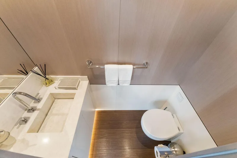 Slide: The Image of Mangusta 33M Gransport 2020 - 62