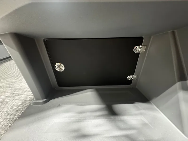 Slide: The Image of Storage compartment in Sylvan R-20 PARTY FISH 2026 boat. - 10