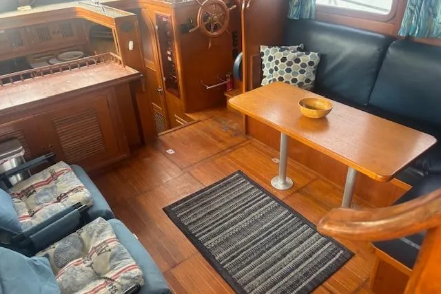 Slide: The Image of Salon - 14