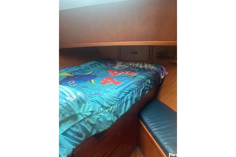 Slide: The Image of Forward Berth - 18