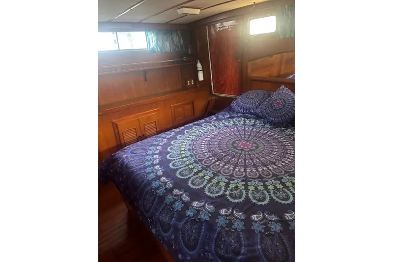 Slide: The Image of Master Cabin - 19